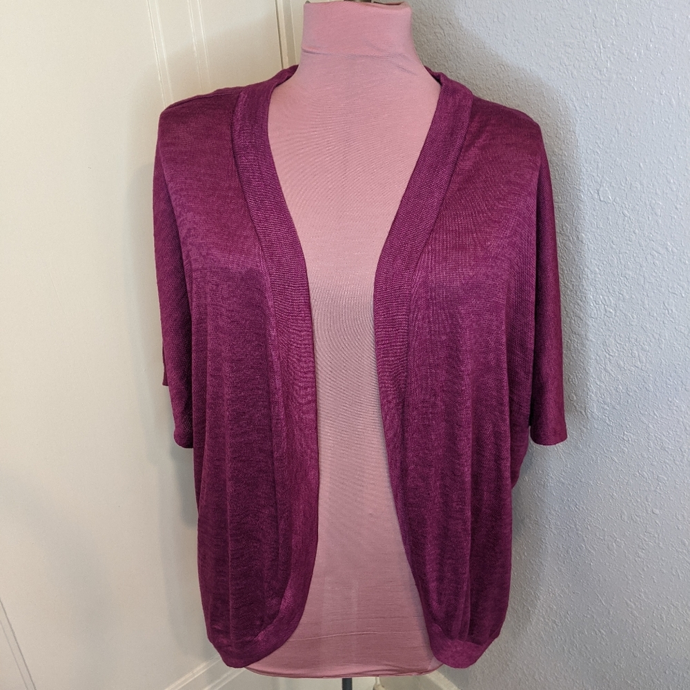 Women's short sleeve fuschia cardigan